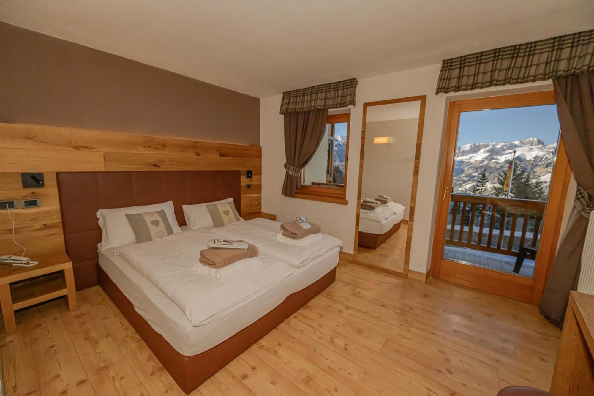 Hotel Tita Piaz Canazei Eksteriør billede