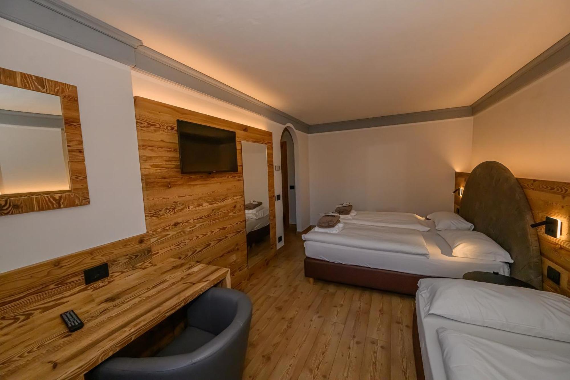 Hotel Tita Piaz Canazei Eksteriør billede
